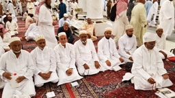 Namaaz in Masjid e Nabawi
